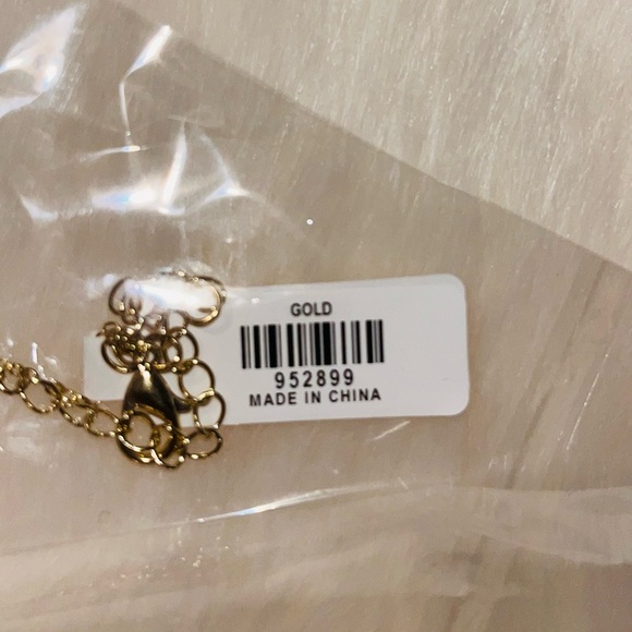 Francesca’s WIFEY Gold necklace! - Picture 4 of 6